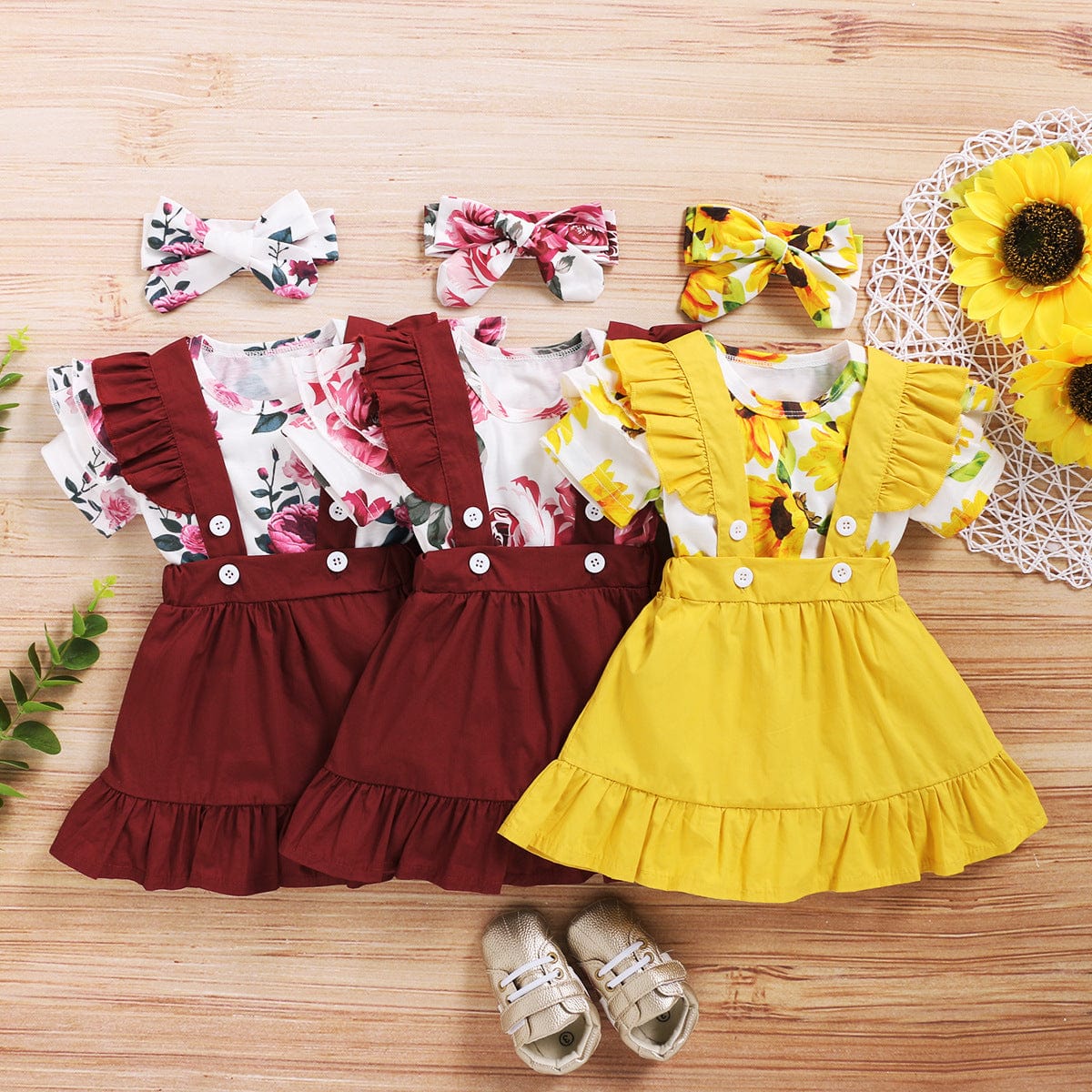 Girls spring and autumn skirt 2020 European and American new short-sleeved floral blouse + lace suspender skirt three-piece set