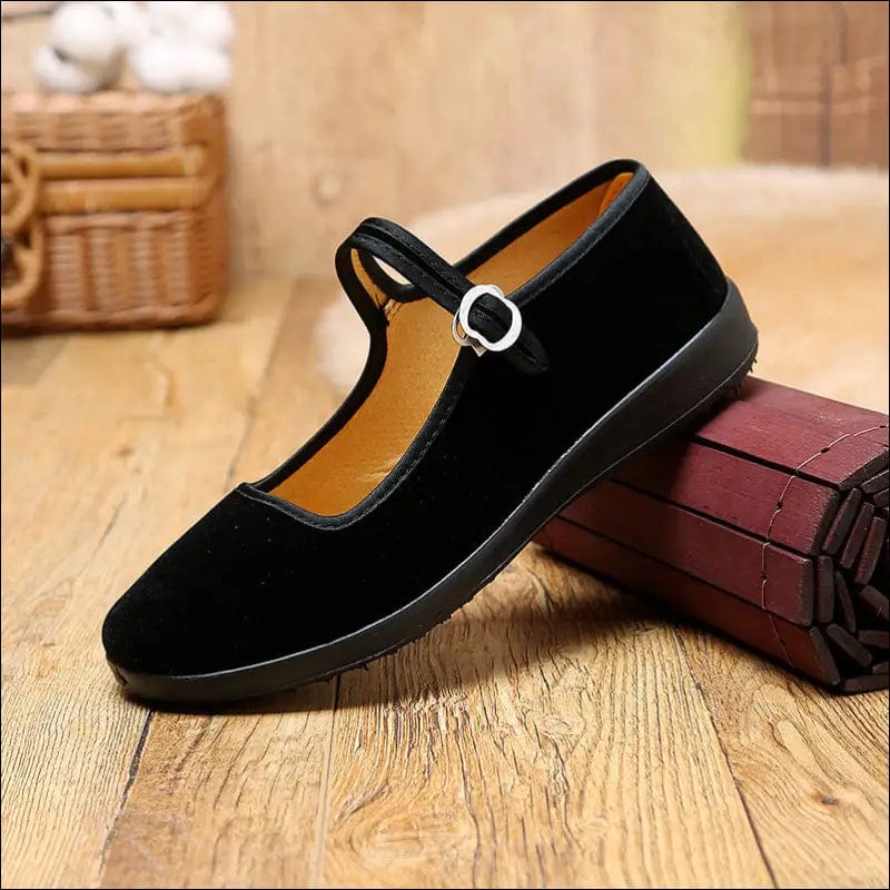 2020 new old Beijing cloth shoes female black flat mother