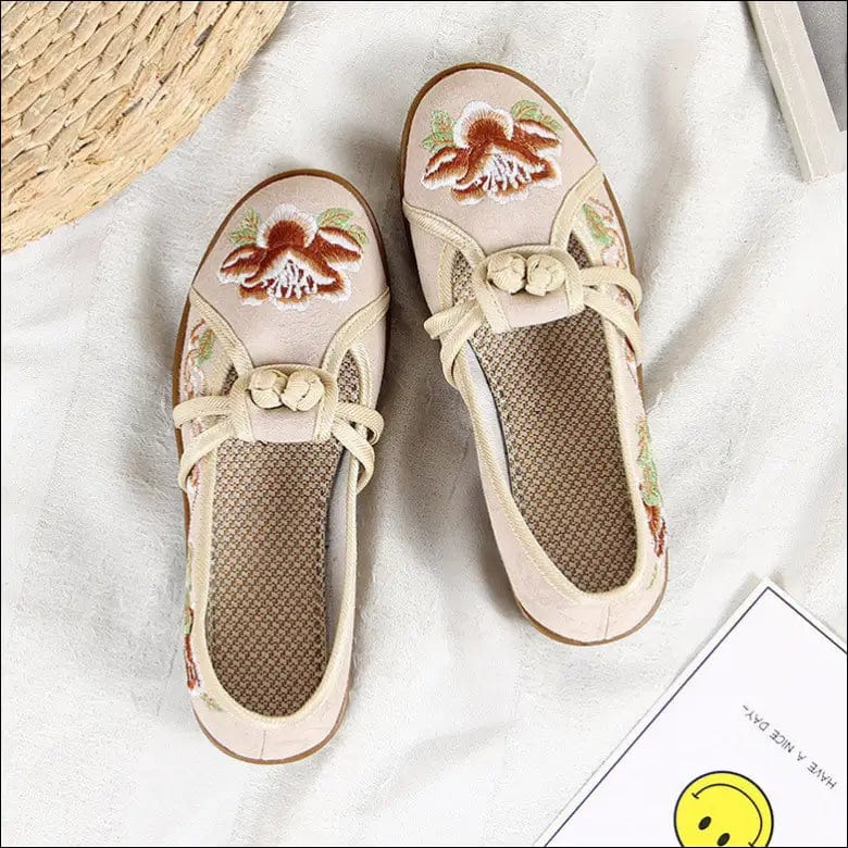 2020 spring new old Beijing cloth shoes Chinese style