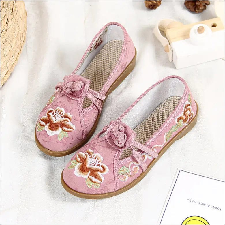 2020 spring new old Beijing cloth shoes Chinese style