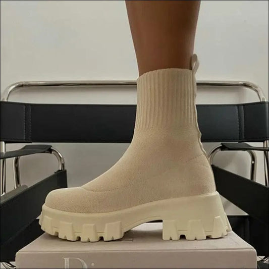 2021 Autumn Winter New Couple Socks Shoes Women Thick-soled