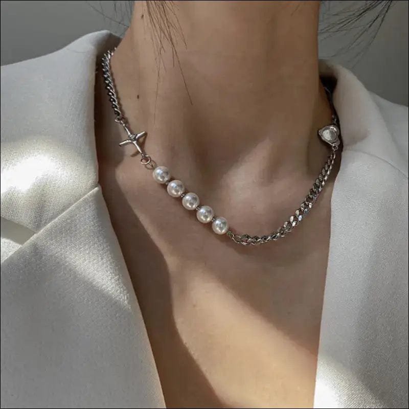 2021 new necklace female clavicle chain INS hip hop light