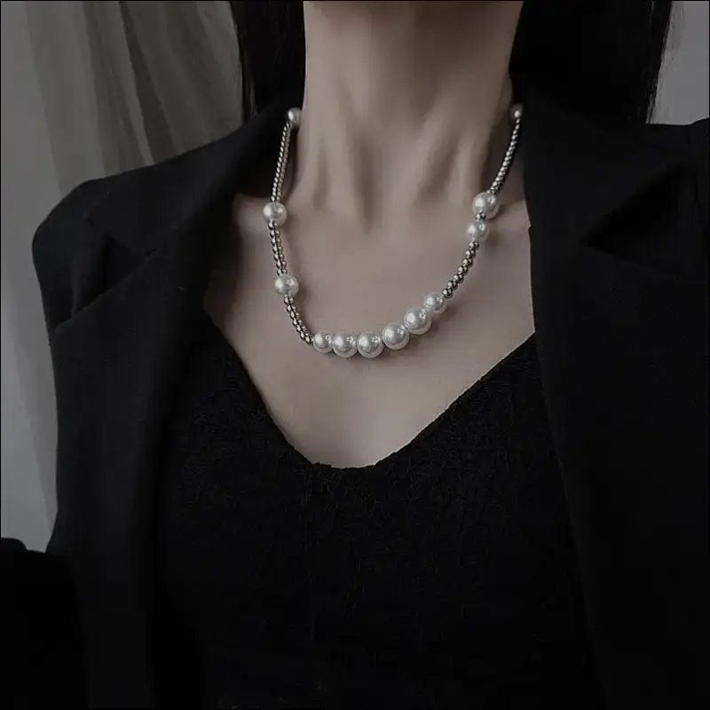 2021 new necklace female clavicle chain INS hip hop light