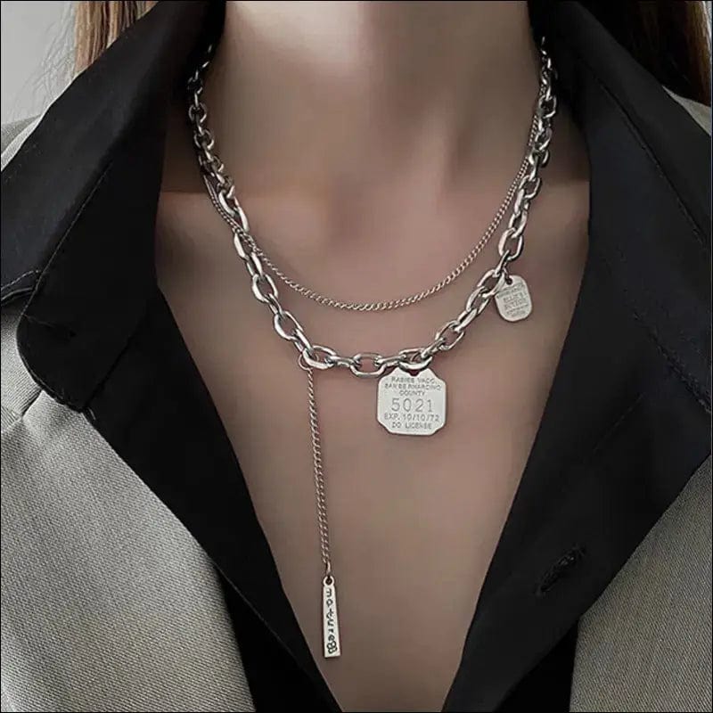 2021 new necklace female clavicle chain INS hip hop light