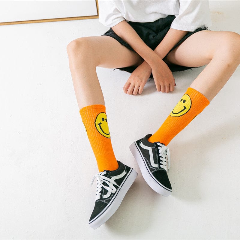 Mid-tube socks women's spring and summer new thin section women's socks candy-colored cartoon smiling face piles of socks Japanese personalized cotton socks tide