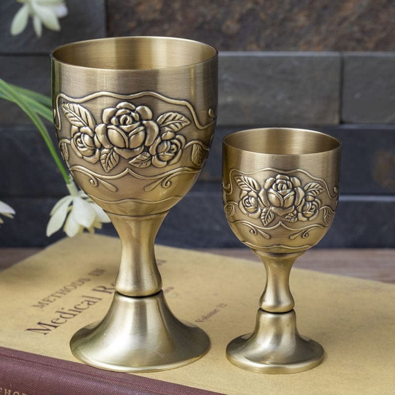 European retro wine glass white wine a cup high-end wine creative embossed high cup home decoration wholesale