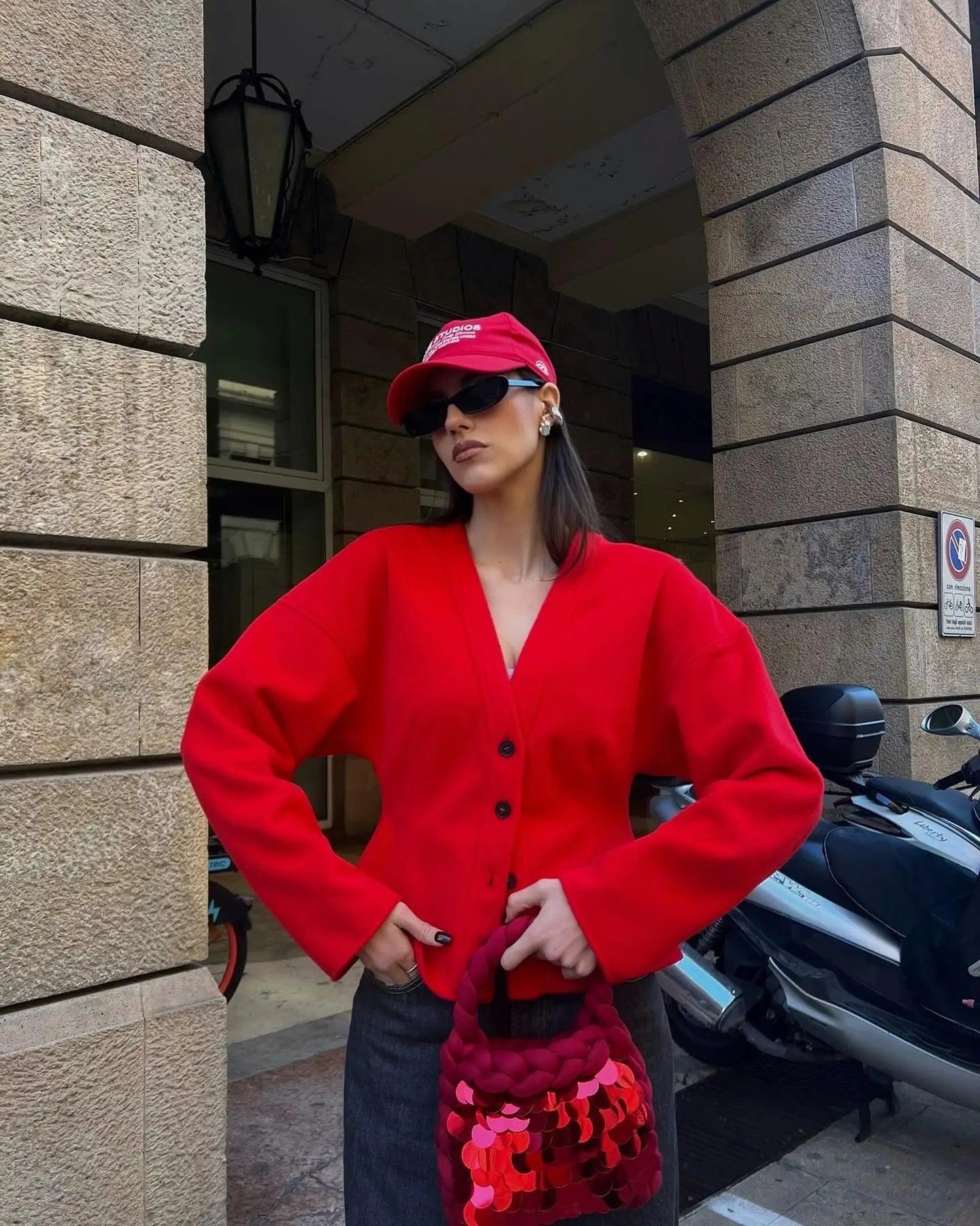 2024 New Fashion Red Cropped Coat For Women Elegant V Neck Single-breasted Jacket New Ladies Full Sleeved High Street Outerwear