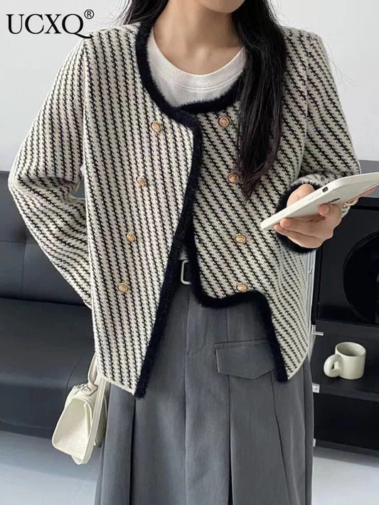 UCXQ Temperament O-neck Double Breasted Striped Color Contrast Knitting Cardigan For Women 2023 Autumn New Female Woolen Coats