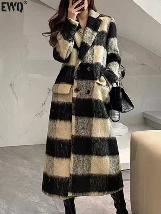 [EWQ] Vintage Black White Plaid Striped Woolen Mantel Coat Autumn Winter 2023 Thick Overcoat Tops Women Long Jacket AB3834