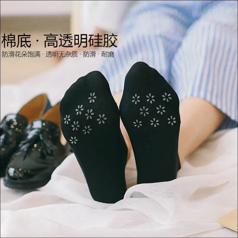 A summer socks Korea lock ice silk ship women’s slip shallow