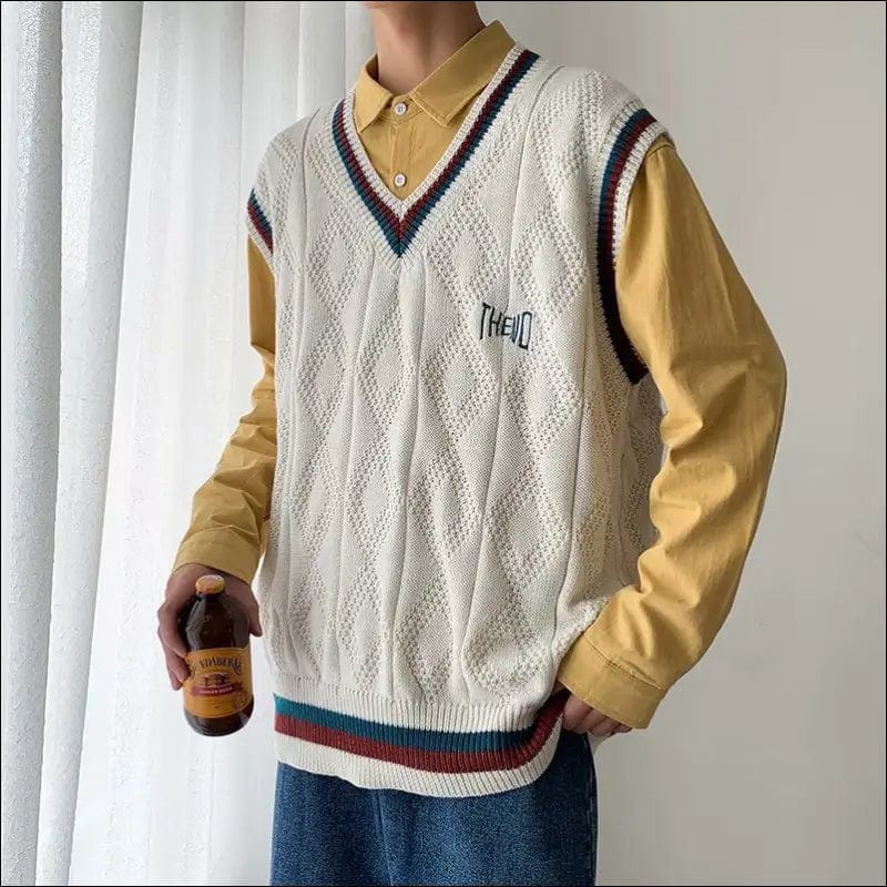 Autumn men’s knitted vest Korean version of the trend