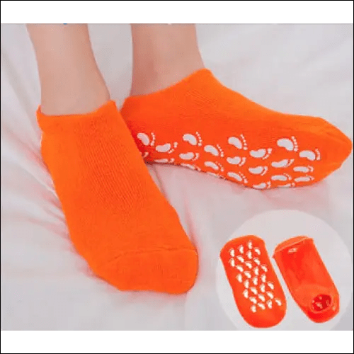 Factory direct selling essential oil moisturizing gel socks