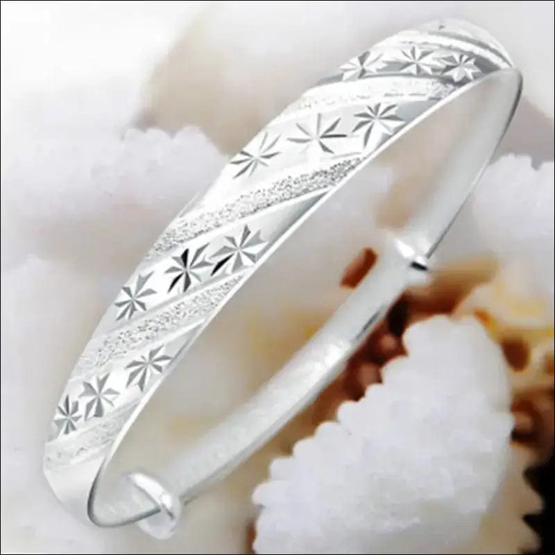 Fashion 925 Stamp Silver Color Woman Lucky Cuff Bracelet