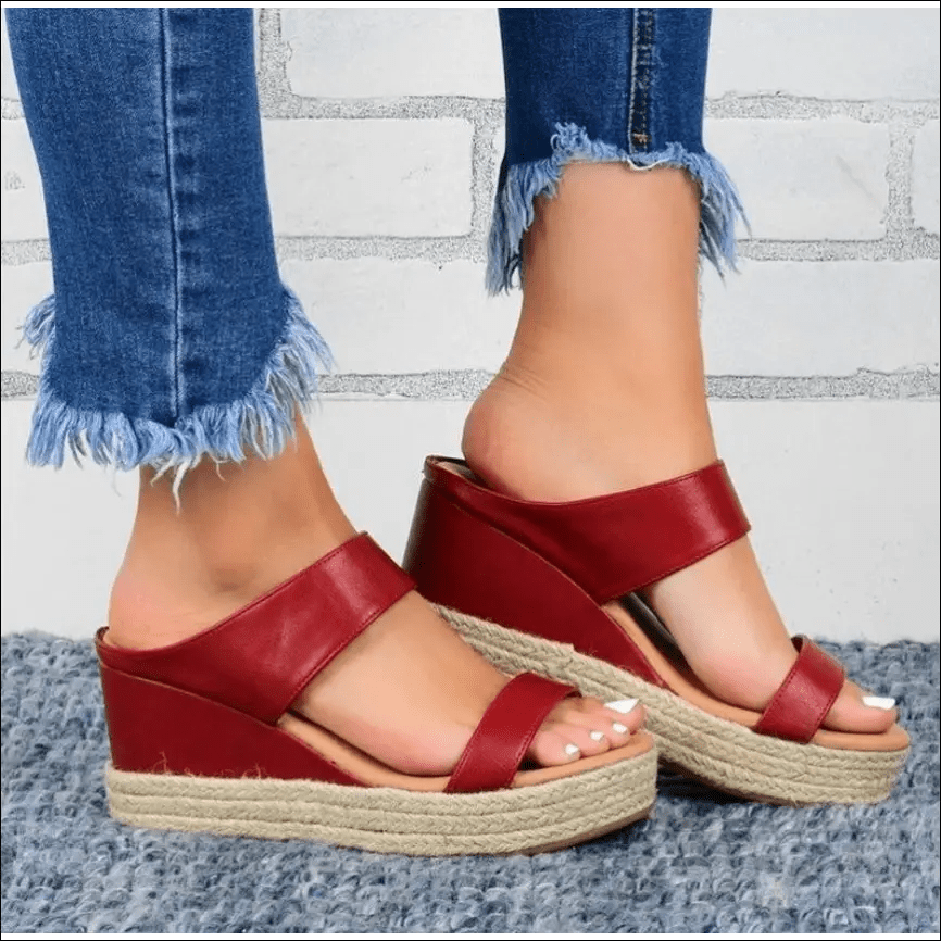 Fashionable Artificial PU Wedge Heel Women Sandals - Red /