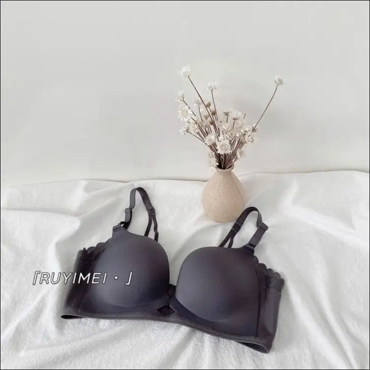 Japan’s export-free tracered bra style thin small chest