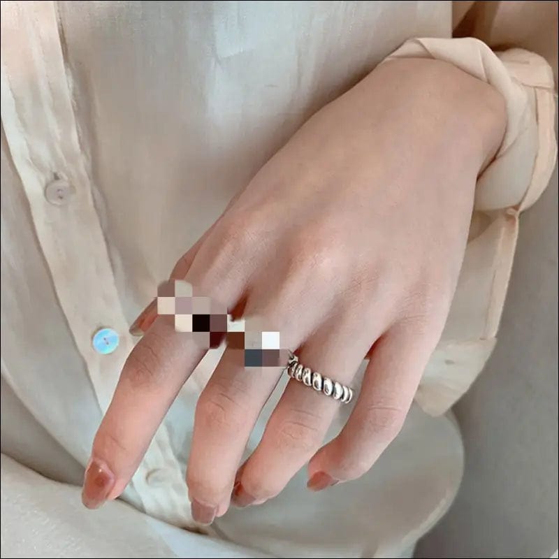 Korean jewelry INS wind retro ring female cold faint chain