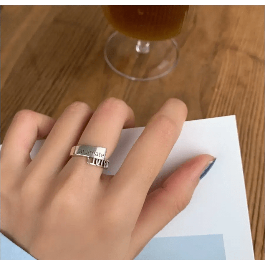 Korean jewelry INS wind retro ring female cold faint chain