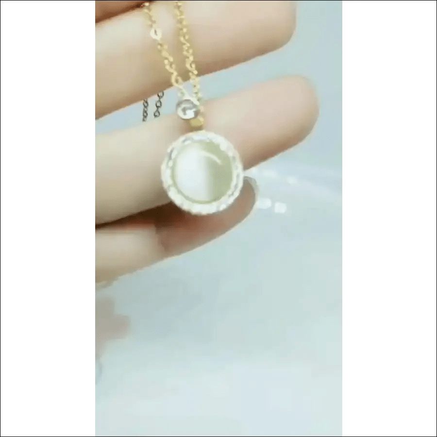 Korean version of fashionable rotating opal necklace female