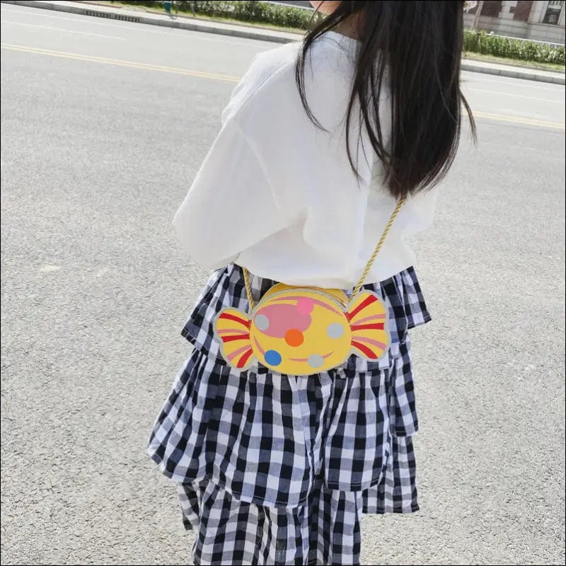 Korean version of the children’s Messenger bag candy