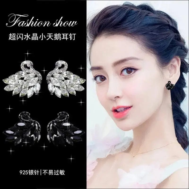 Korean version of the temperament black swan earrings female