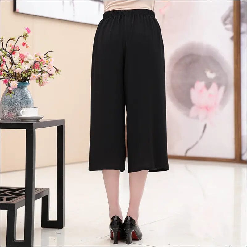 Middle-aged women’s summer clothing black wild mothers wide