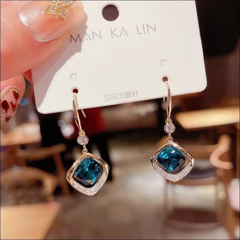 New personality fashion design zircon earrings for women