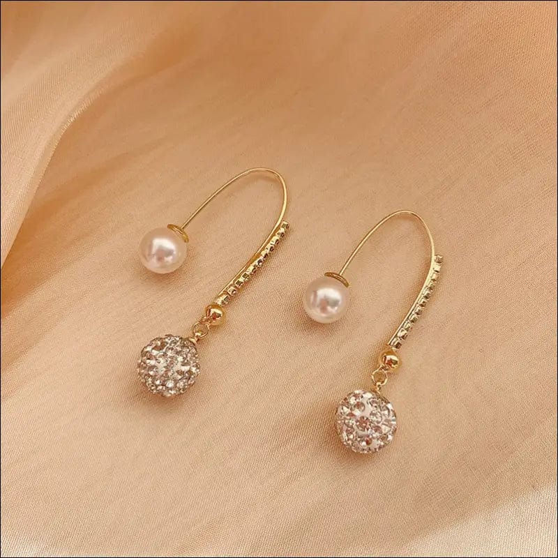 New personality fashion design zircon earrings for women