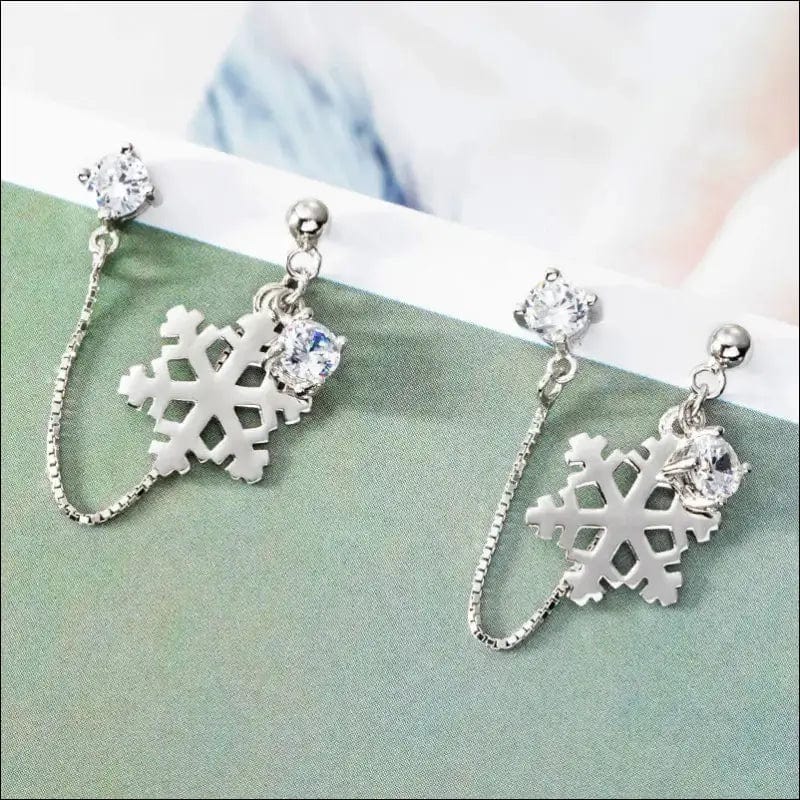 S925 sterling silver snowflake earrings require two ear