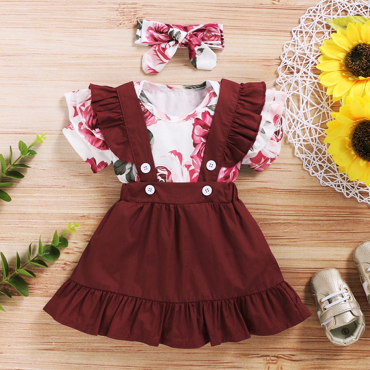 Girls spring and autumn skirt 2020 European and American new short-sleeved floral blouse + lace suspender skirt three-piece set