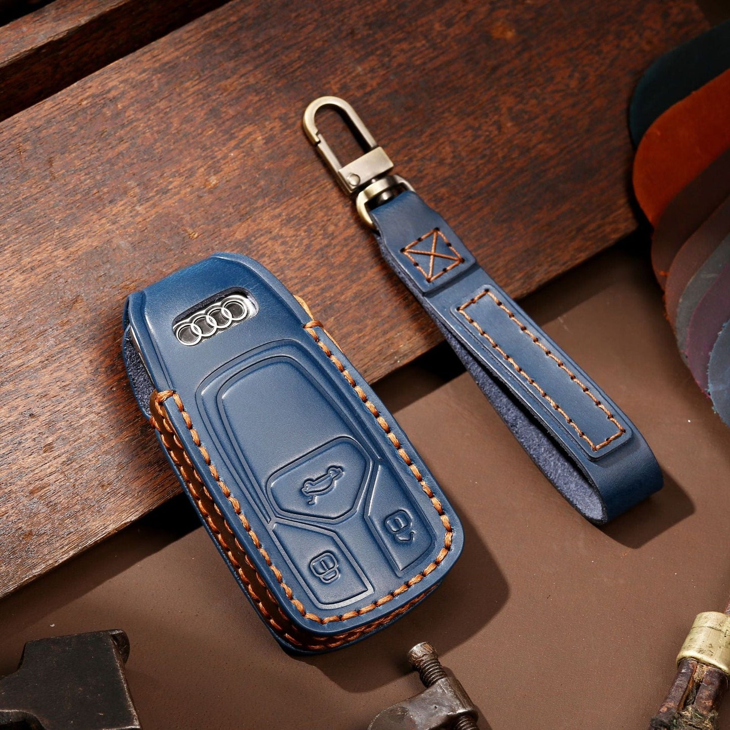 The original factory car key case is suitable for Audi A6L new Q5 pure handmade car key case leather