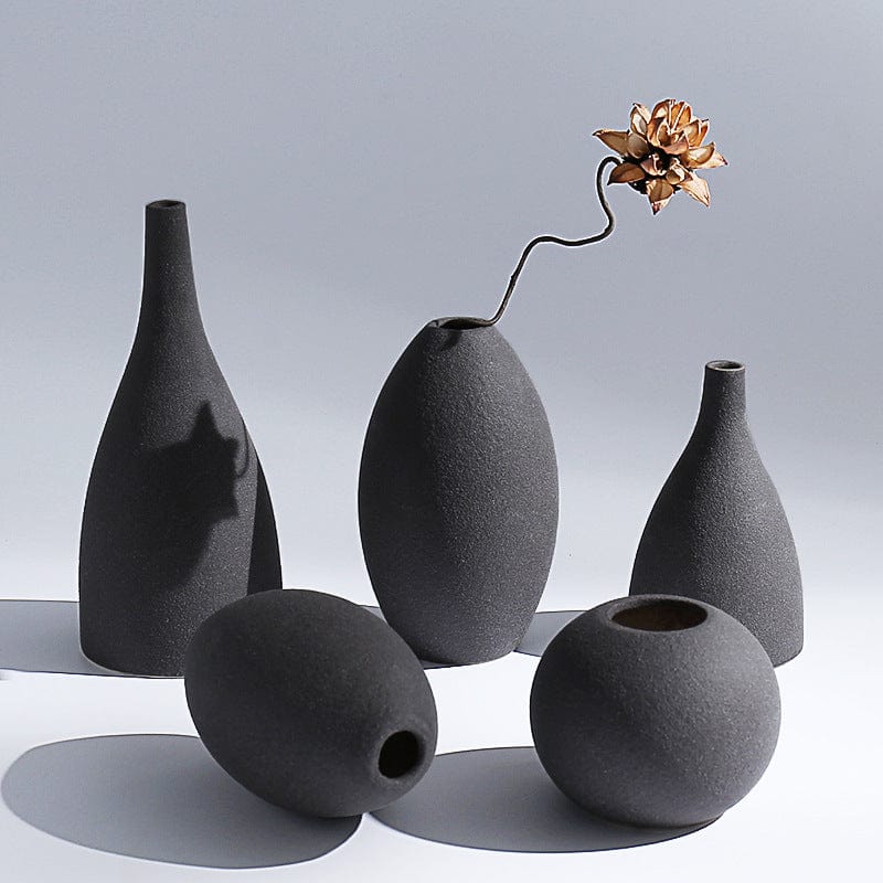 Wholesale creative Nordic ceramic vase ornaments home decoration living room table ornaments European dry flower ware