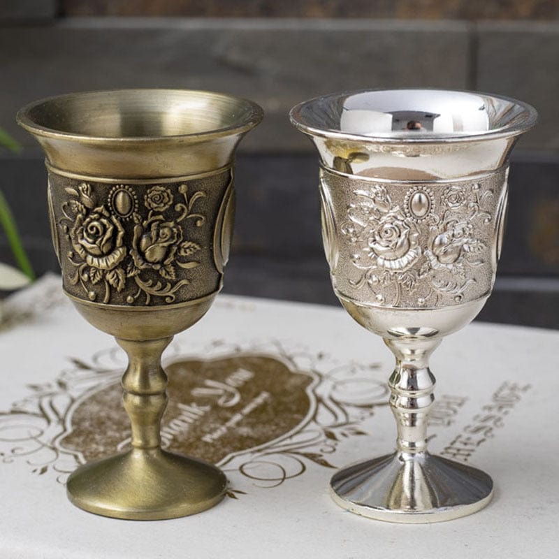 European retro wine glass white wine a cup high-end wine creative embossed high cup home decoration wholesale