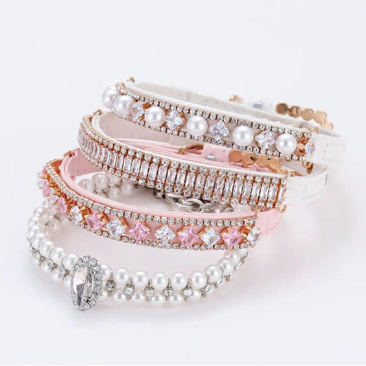 Dog Cat Pearl Collars with Crystal Rhinestone Pearl Cat Necklace Adjustable PU Leather Neck Strap for Small Dogs Cat Accessories